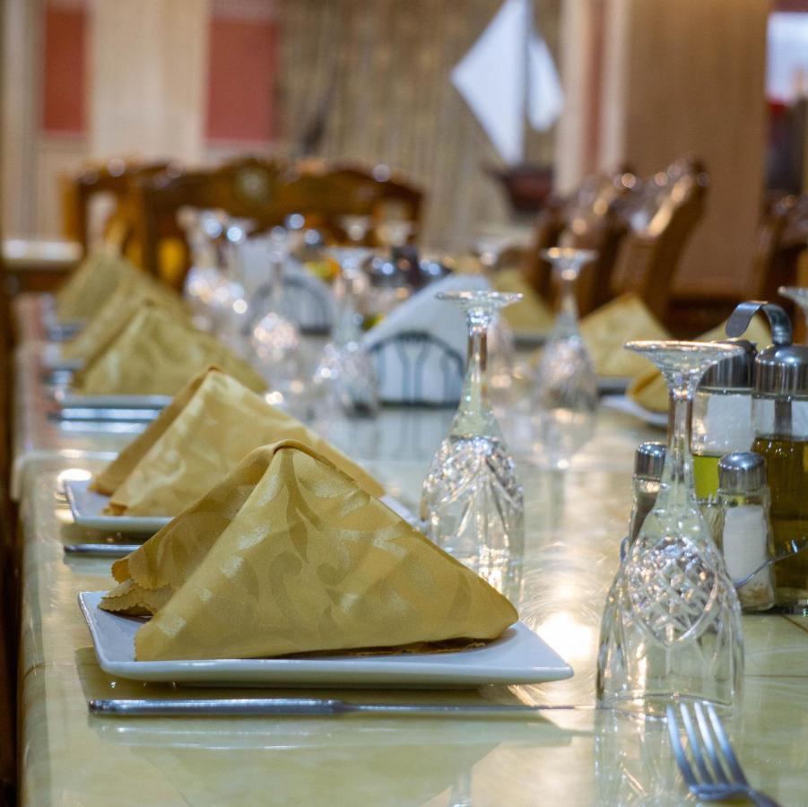 Hotel Atenas Tétouan 외부 사진